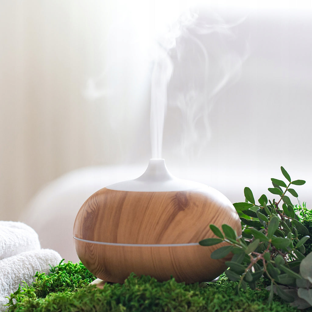 Medienos rašto aromatų difuzorius su LED ir laikmačiu