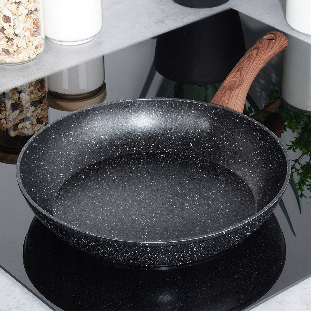 Granitinė keptuvė Vilde Black&Wood 28 cm – nuotrauka 3